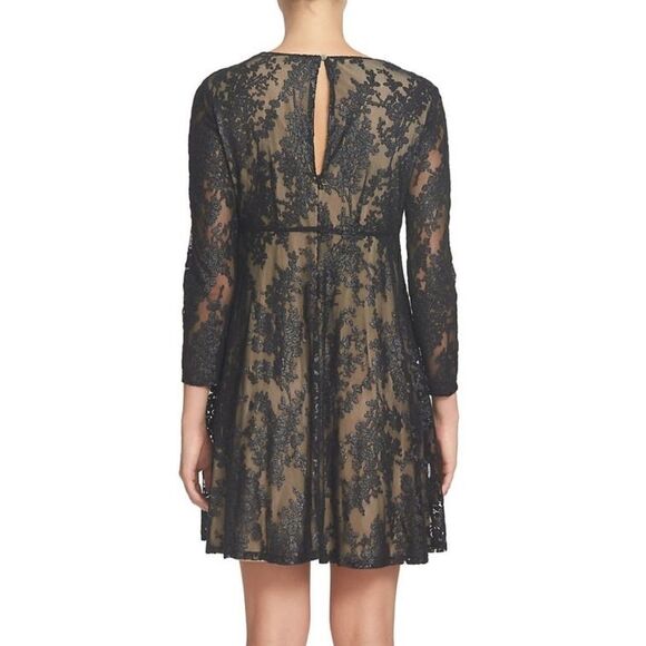 CECEĀ āblackāandānudeālaceādress - Picture 2 of 4